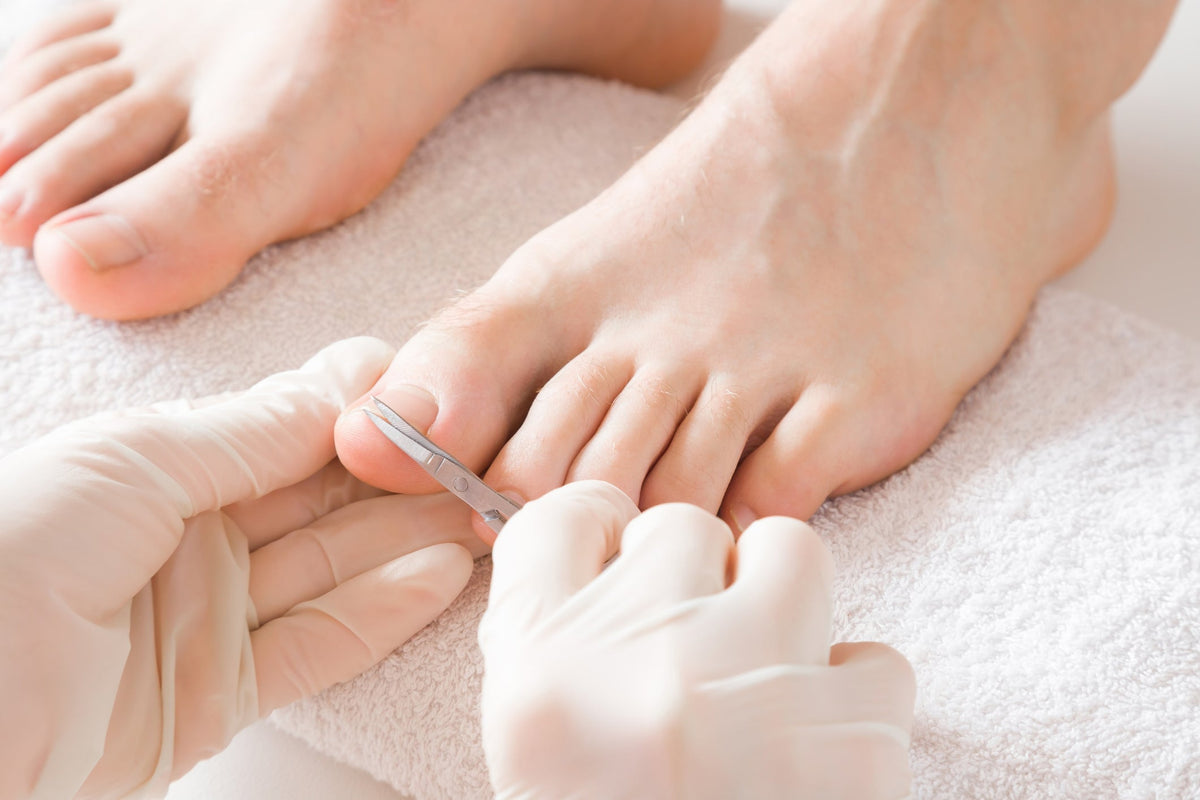 Asymmetrien im Nagelwachstum
